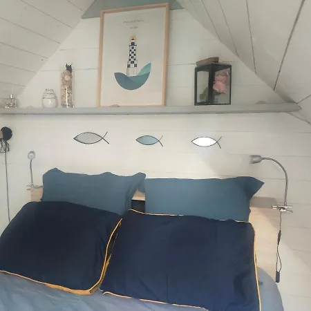 住宿加早餐酒店 Chambrecosy Salle De Bain Privee 坎佩尔